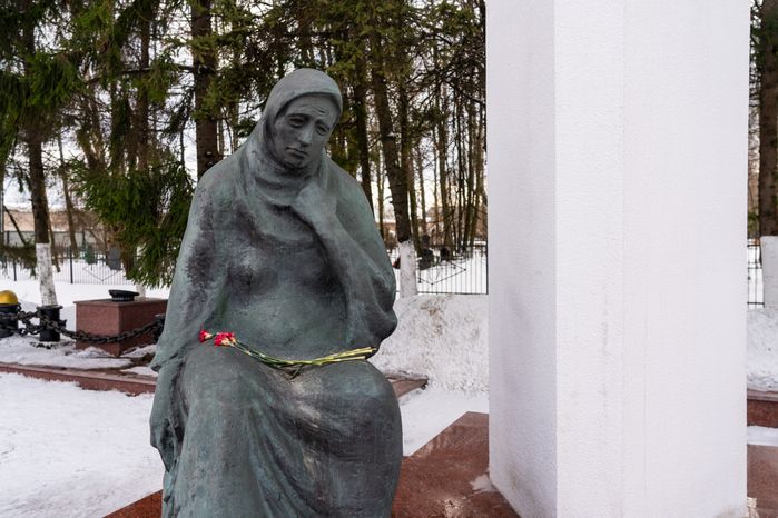 Мемориал «Скорбящая мать» в Солнечногорске