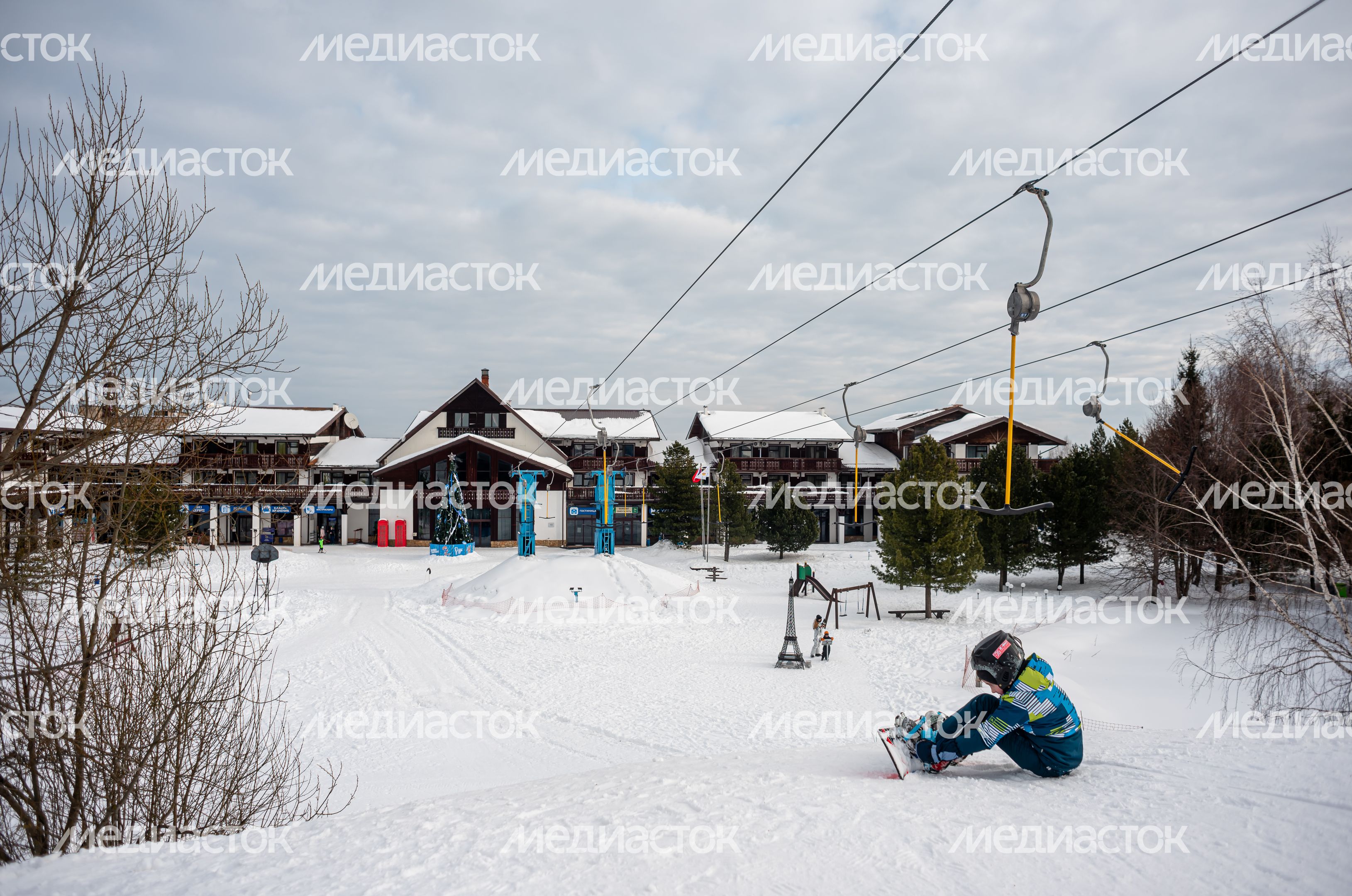 Зимние виды спортивного парка Волен
