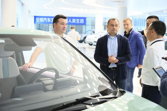 Посещение автозавода Changan Automobile Group в Китае Губернатором Подмосковья