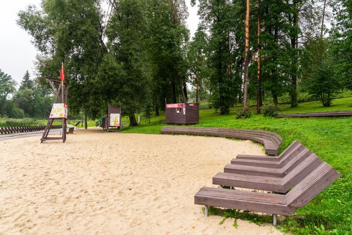 Пляж на Холодном пруду в Высоковске