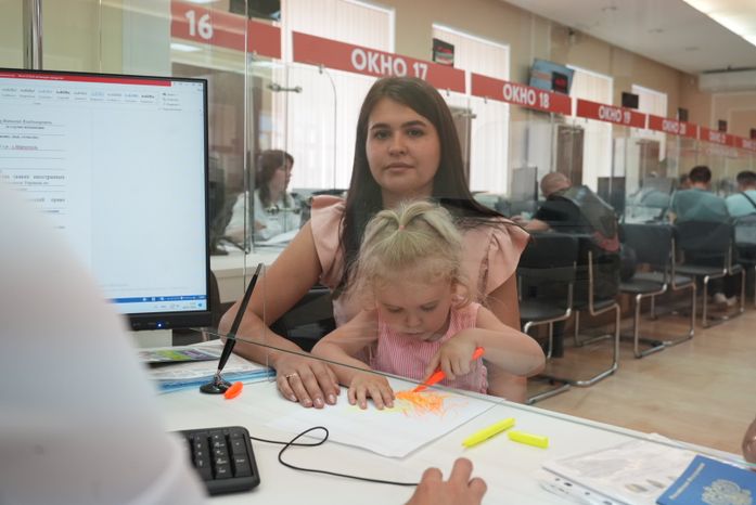 Более 5 тысяч жителей Донбасса и Украины получили помощь в Консультационном центре в Одинцове