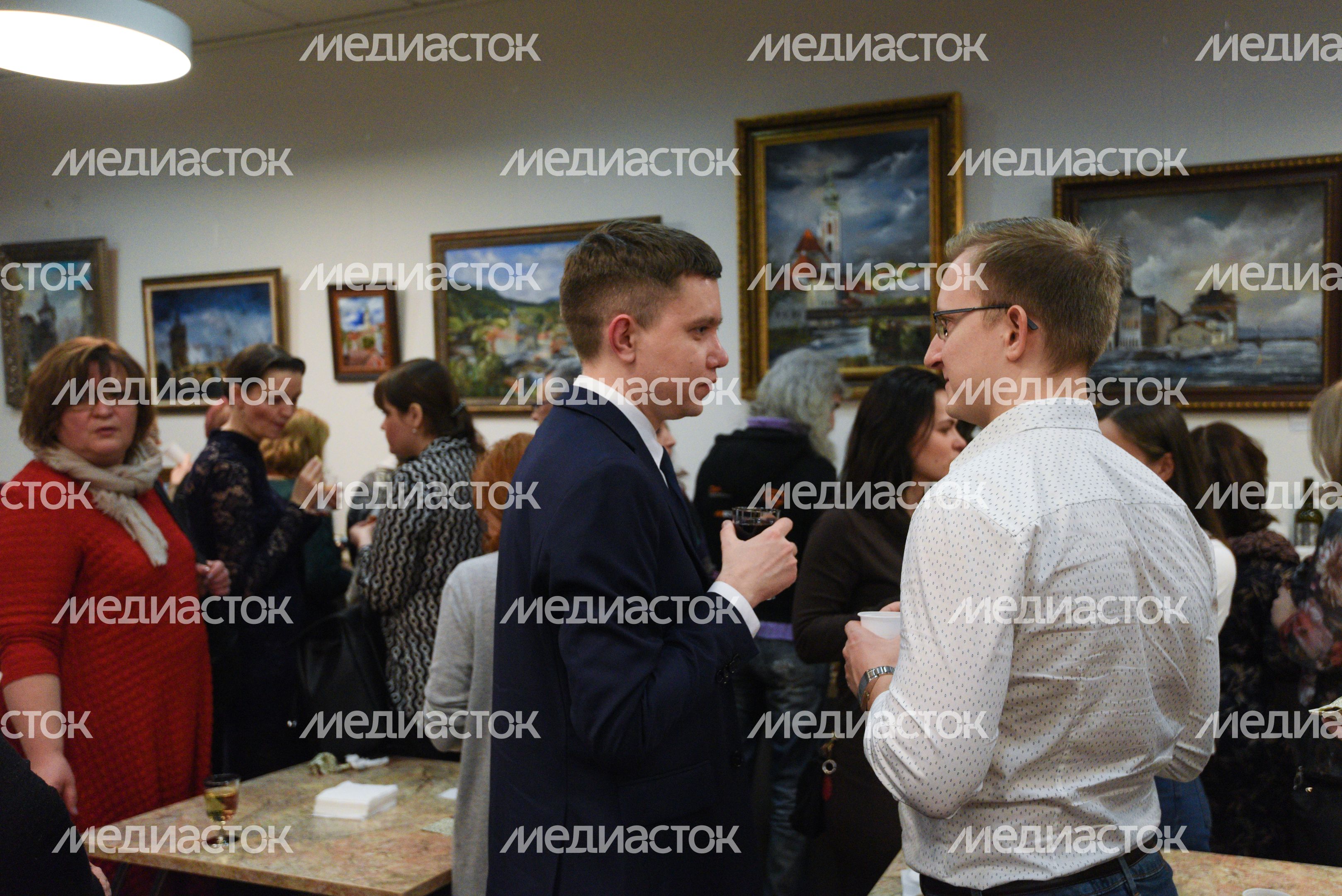 Открытие выставки «Европейские улицы» художника Ольги Шараповой в Москве