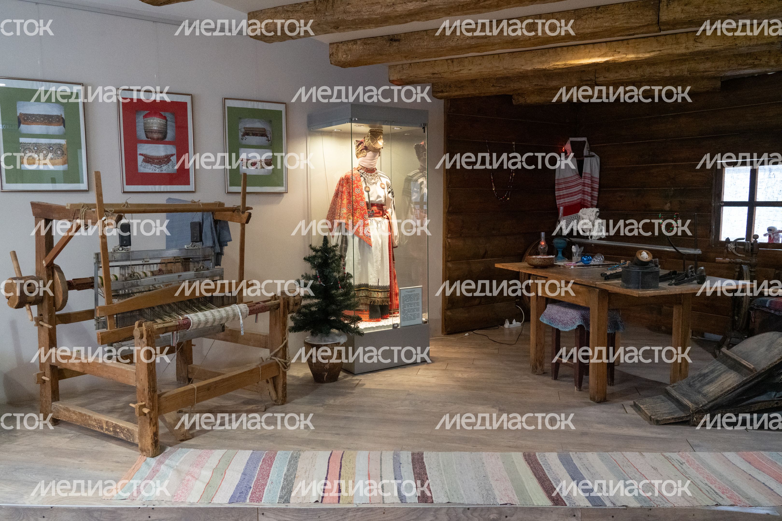 Клин. Музей елочной игрушки «Клинское подворье» Клин. Музей елочной игрушки «Клинское подворье»