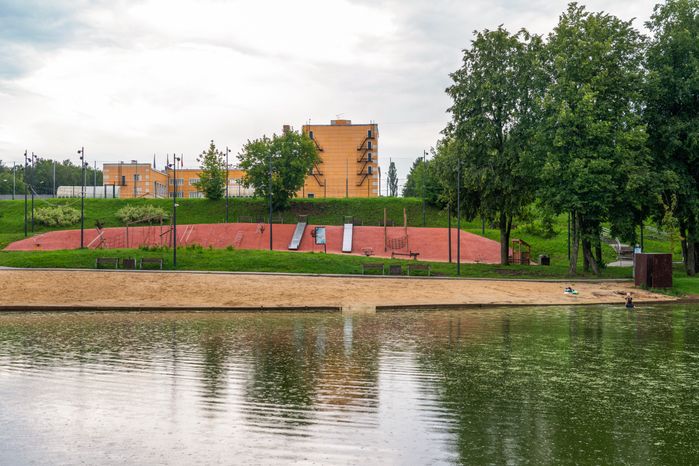 Каскад прудов на набережной реки Теребенки в Чехове