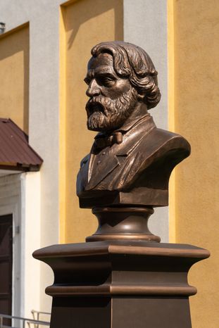 Лотошино. «Аллея русской литературы»