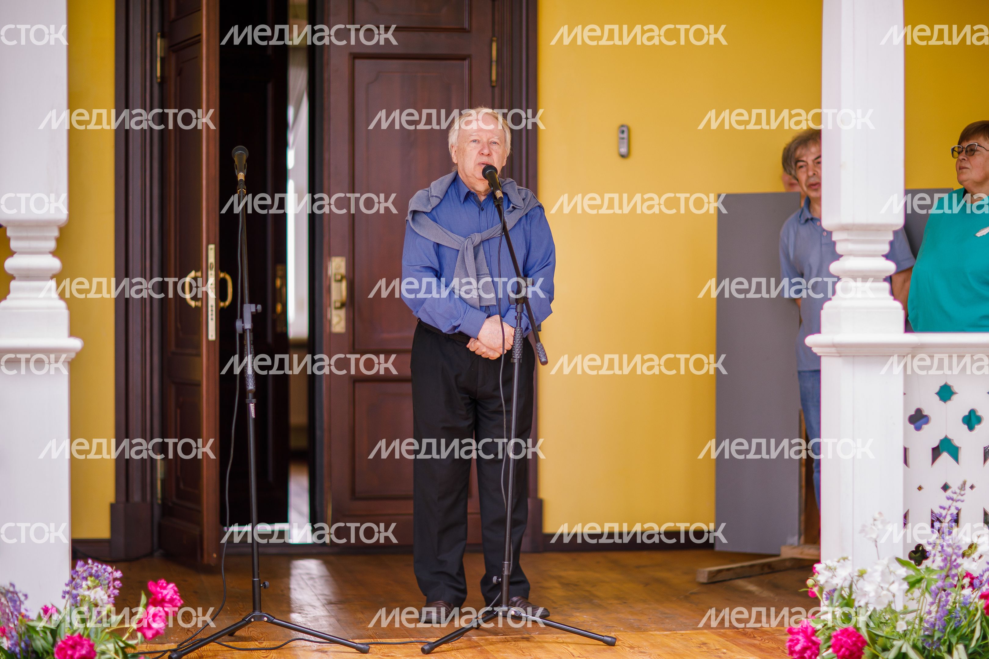 III Фестиваль науки и искусств "Менделеев" в усадьбе Боблово в Клину III Фестиваль науки и искусств "Менделеев" в усадьбе Боблово в Клину