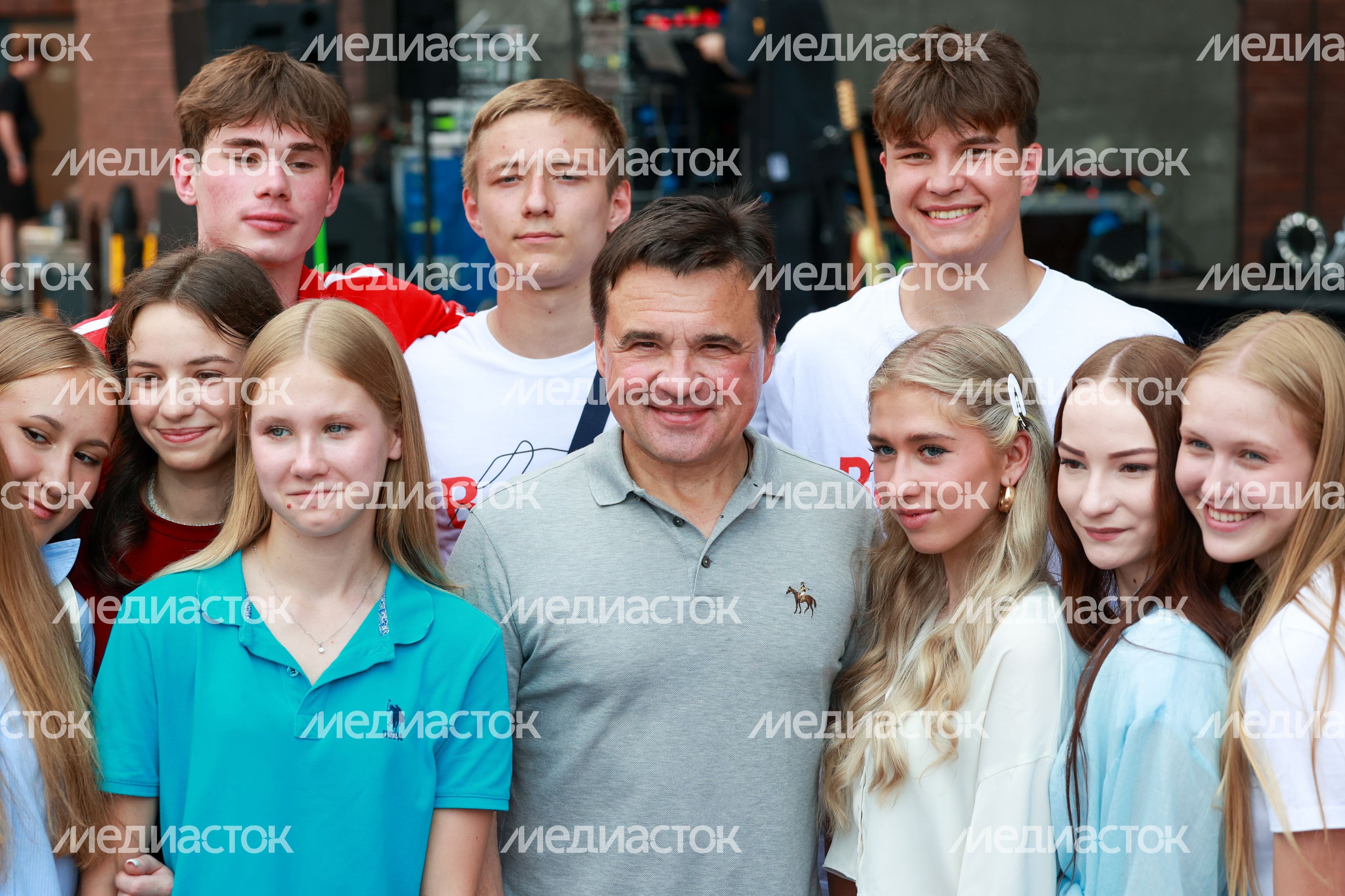 Андрей Воробьев поздравил победителей и призеров заключительного этапа Всероссийской олимпиады школьников