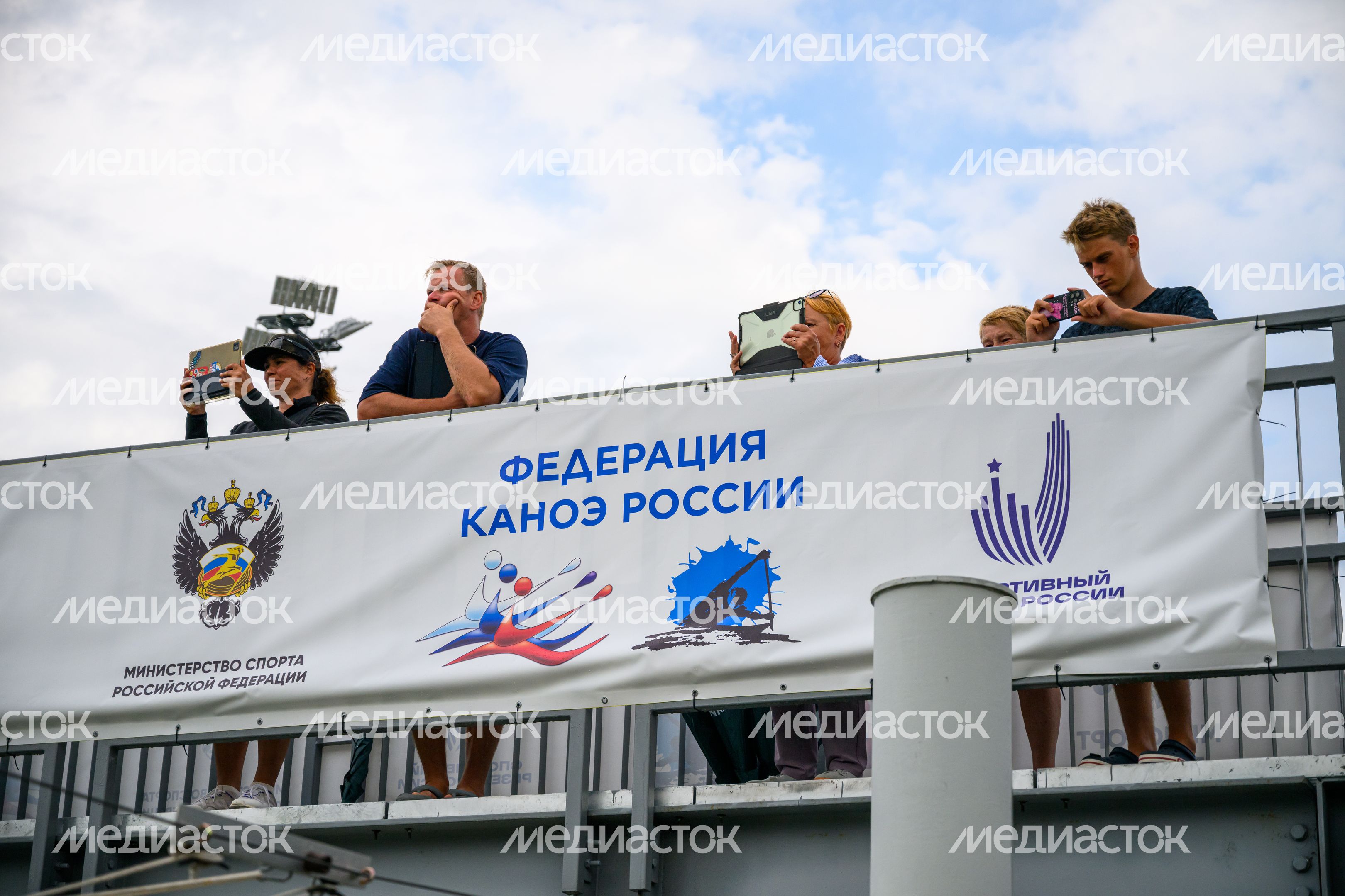 Жаркие баталии на Летней спартакиаде молодежи по гребному слалому в поселке Богородское Сергиево-Посадского округа Жаркие баталии на Летней спартакиаде молодежи по гребному слалому в поселке Богородское Сергиево-Посадского округа