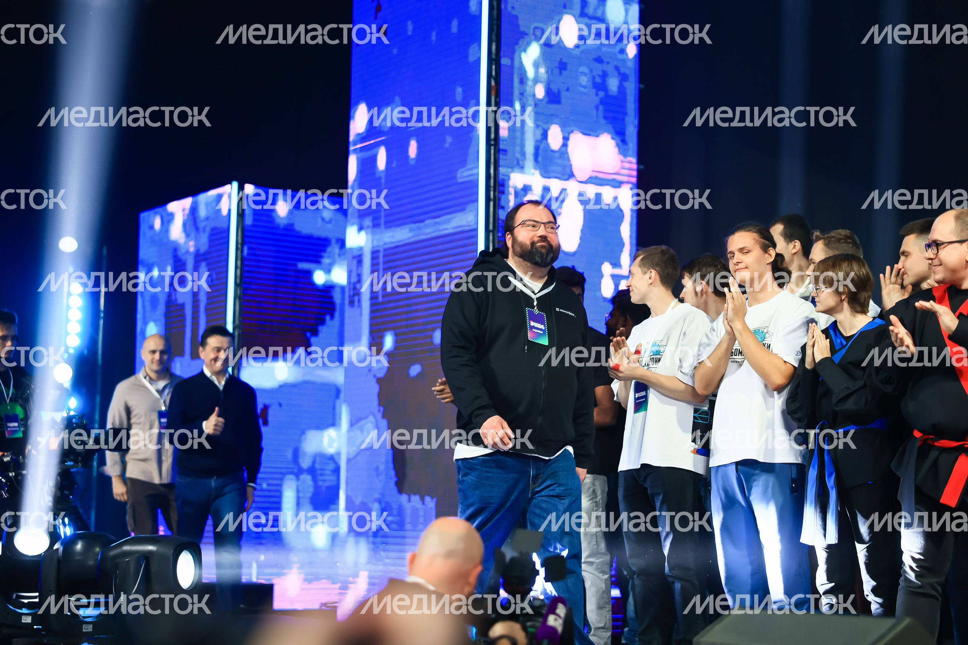 Посещение Губернатором Подмосковья Международного чемпионата «Битва роботов»