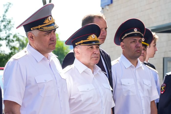 Андрей Воробьев поздравил сотрудников ГИБДД с профессиональным праздником
