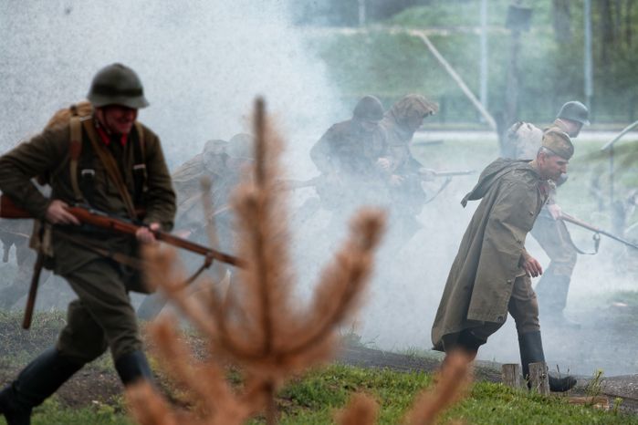 Военно-историческая реконструкция «Первый день войны» у Главного храма ВС РФ в День памяти и скорби