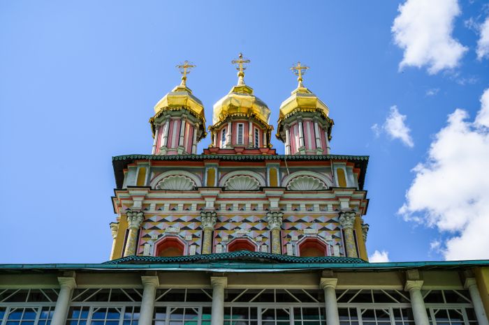 Солнечная Свято-Троицкая Сергиева лавра