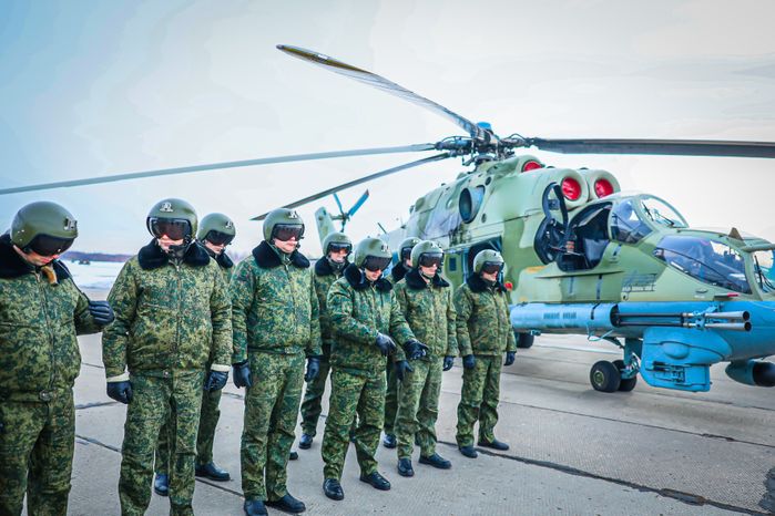 Губернатор поблагодарил военнослужащих вертолетной эскадрильи