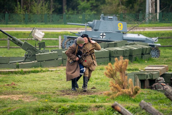 Военно-историческая реконструкция «Штурм Кенигсберга» в День Победы в парке «Патриот» Одинцовского округа