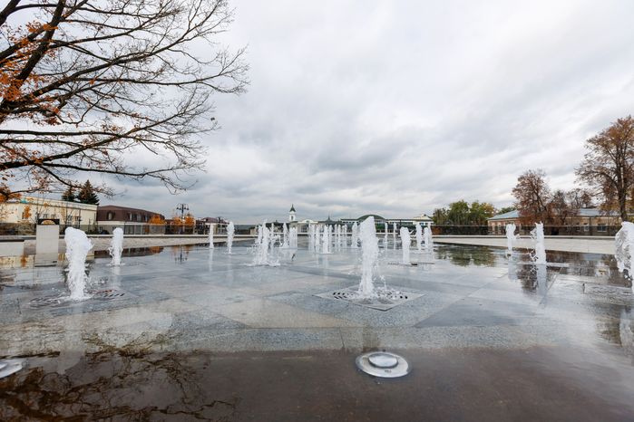 Фонтанная площадь в Ногинске осенью