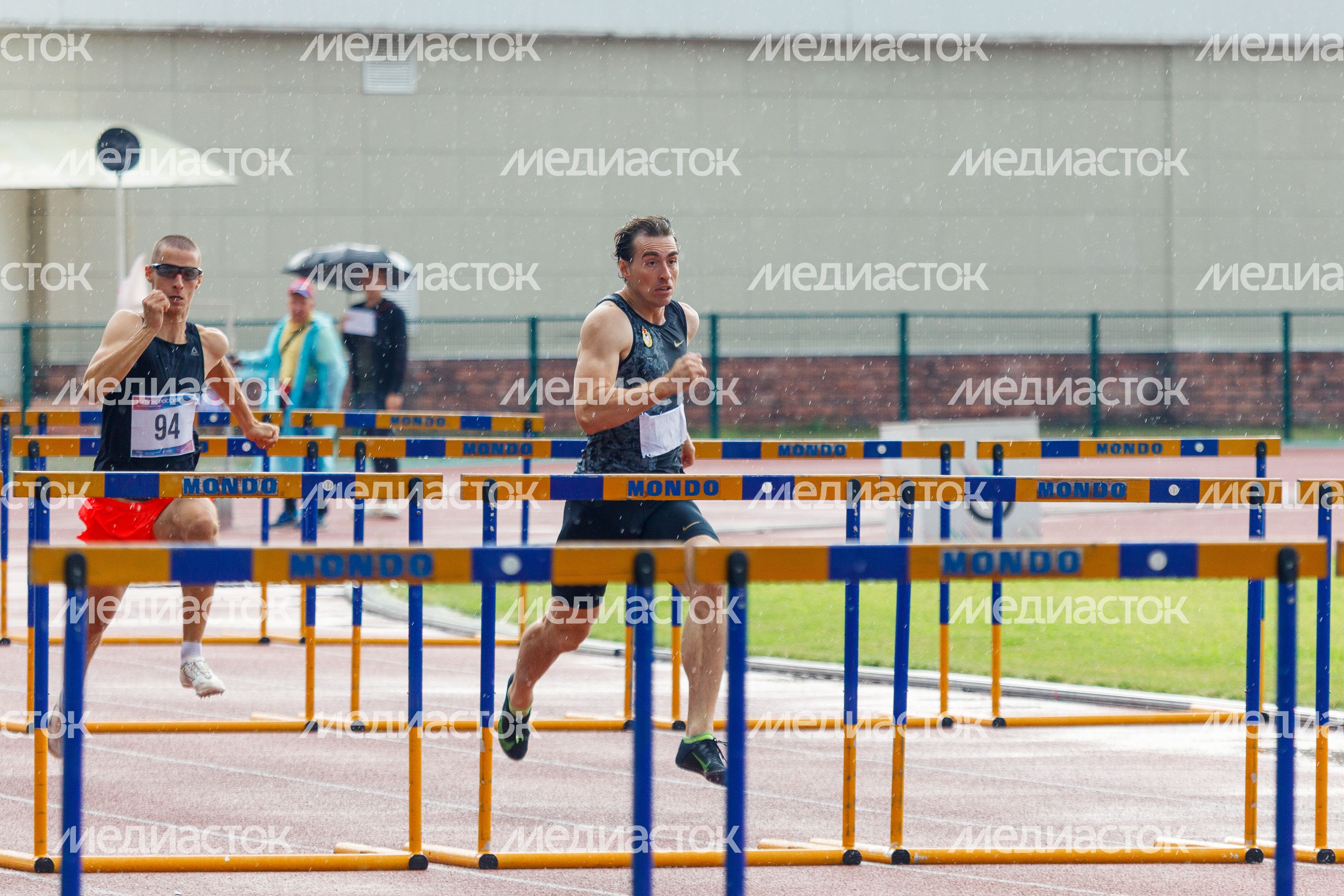 Бег с препятствиями на Чемпионате Московской области по легкой атлетике в Жуковском Бег с препятствиями на Чемпионате Московской области по легкой атлетике в Жуковском