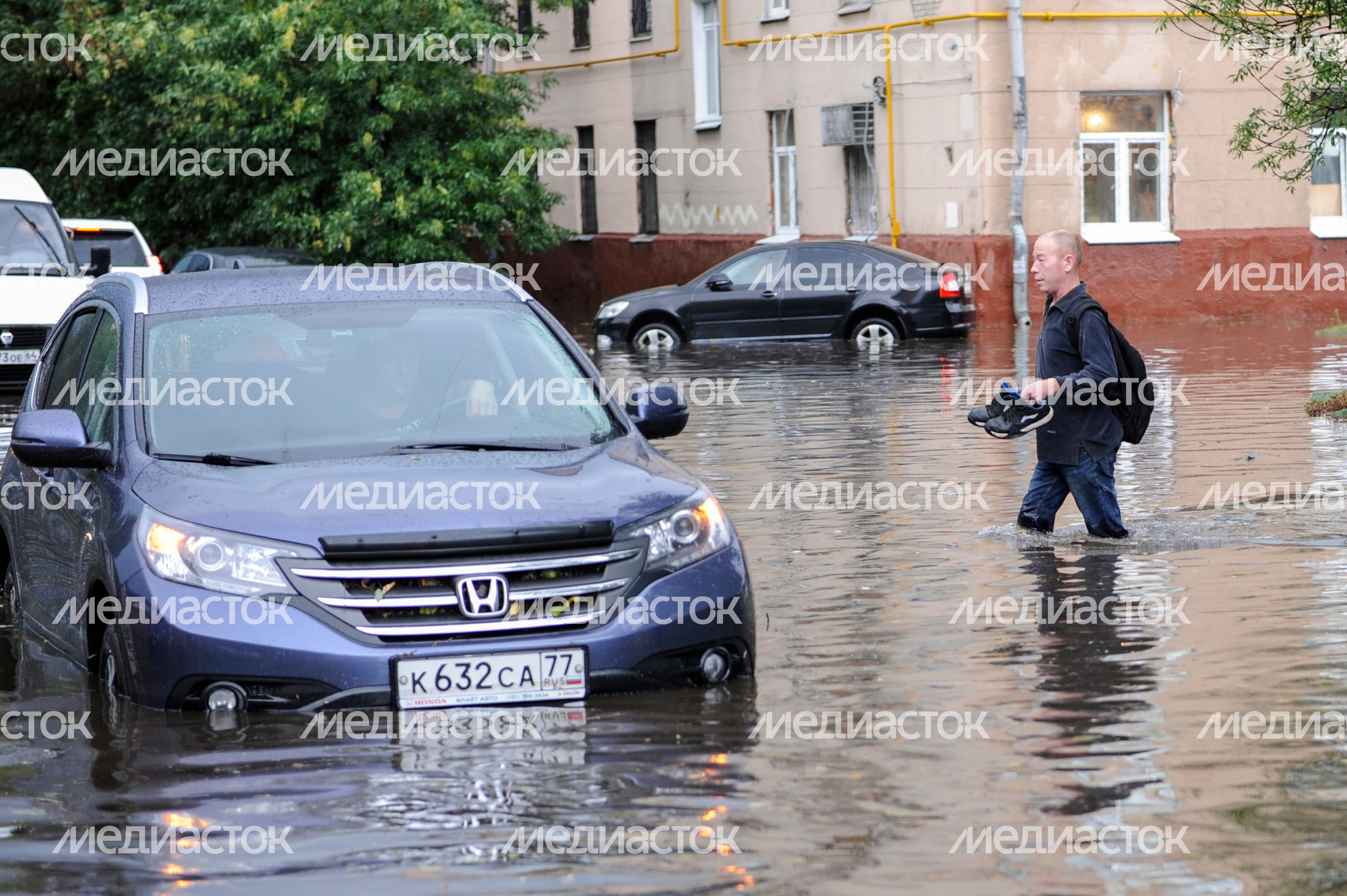 Сильный ливень прошел в Москве