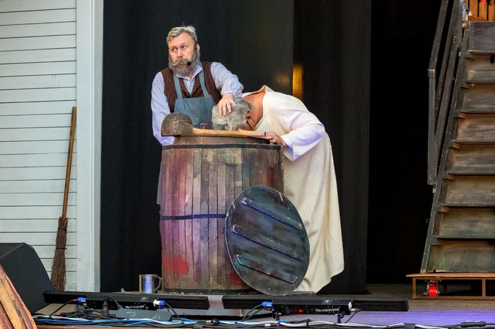 Спектакль Дмитровского драматического театра «Горячее сердце» на Пушкинском театральном фестивале-2026 в Пушкино