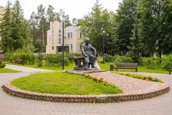 Дубна. Парк Набережная им. Д. И. Менделеева