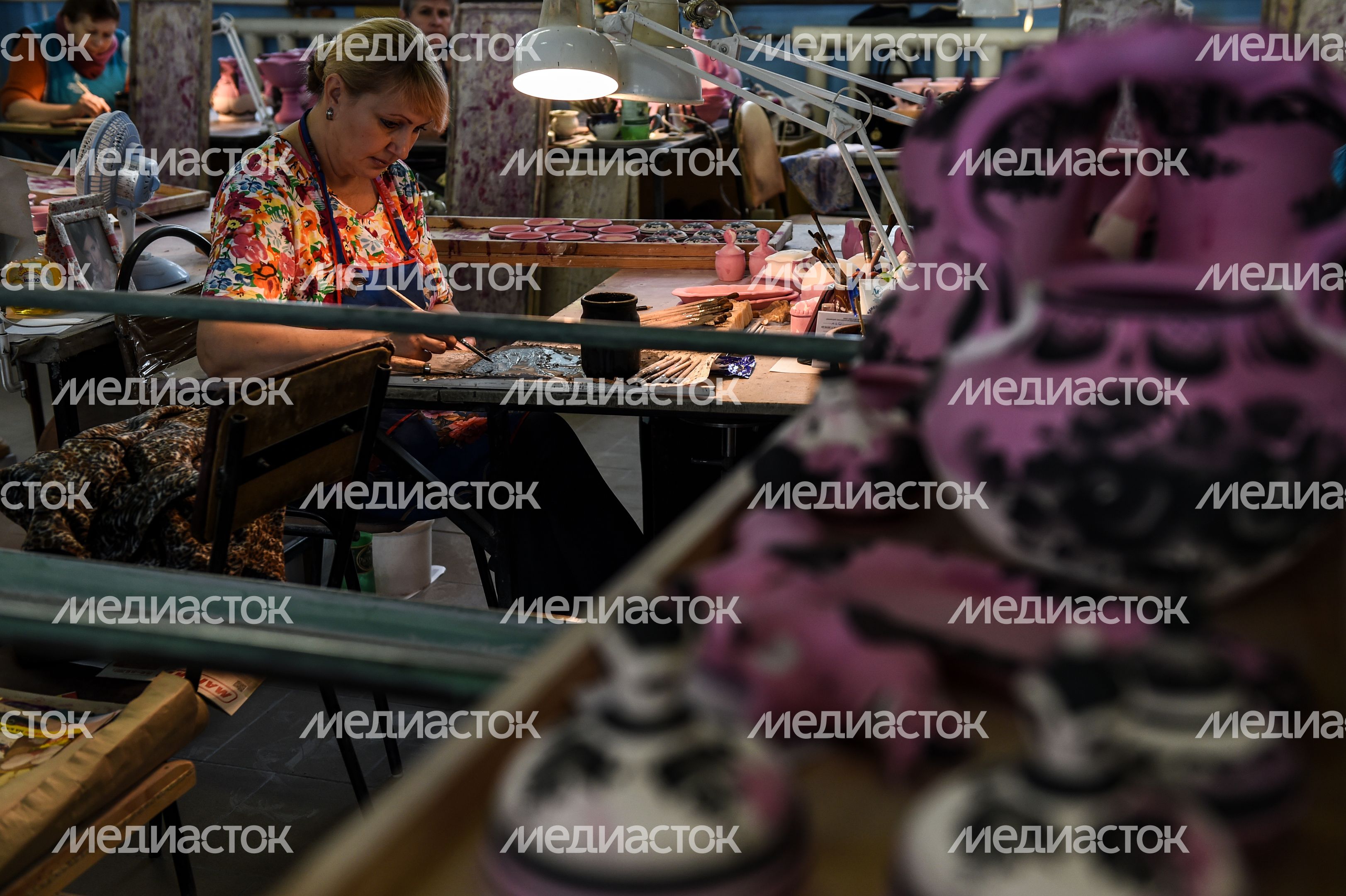 Производство знаменитого Гжельского фарфора