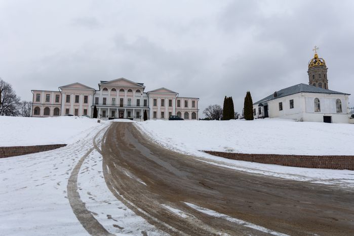 Знаменская церковь Дубровицы