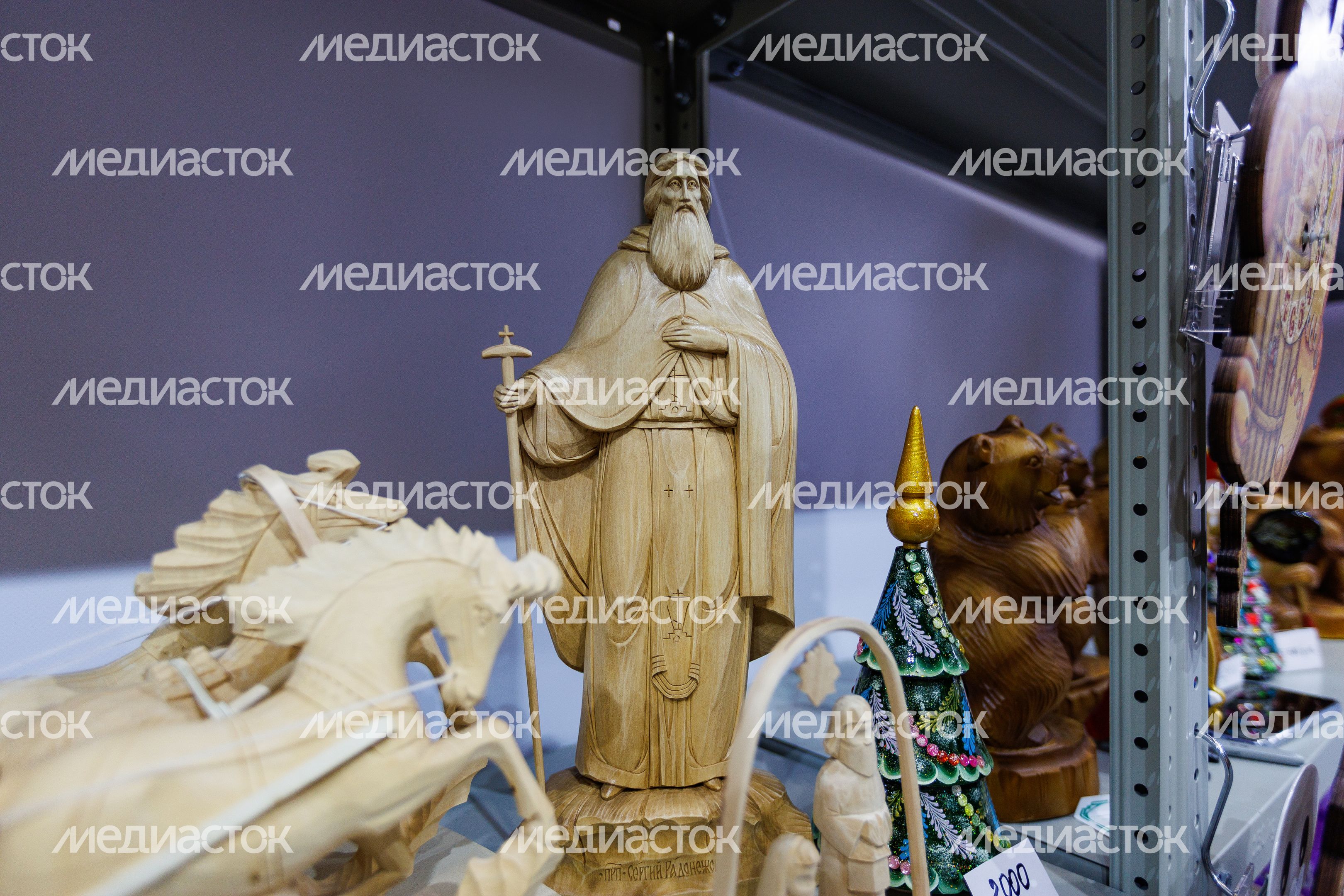 Сувениры народных промыслов Подмосковья на выставке-ярмарке «Ладья» Сувениры народных промыслов Подмосковья на выставке-ярмарке «Ладья»