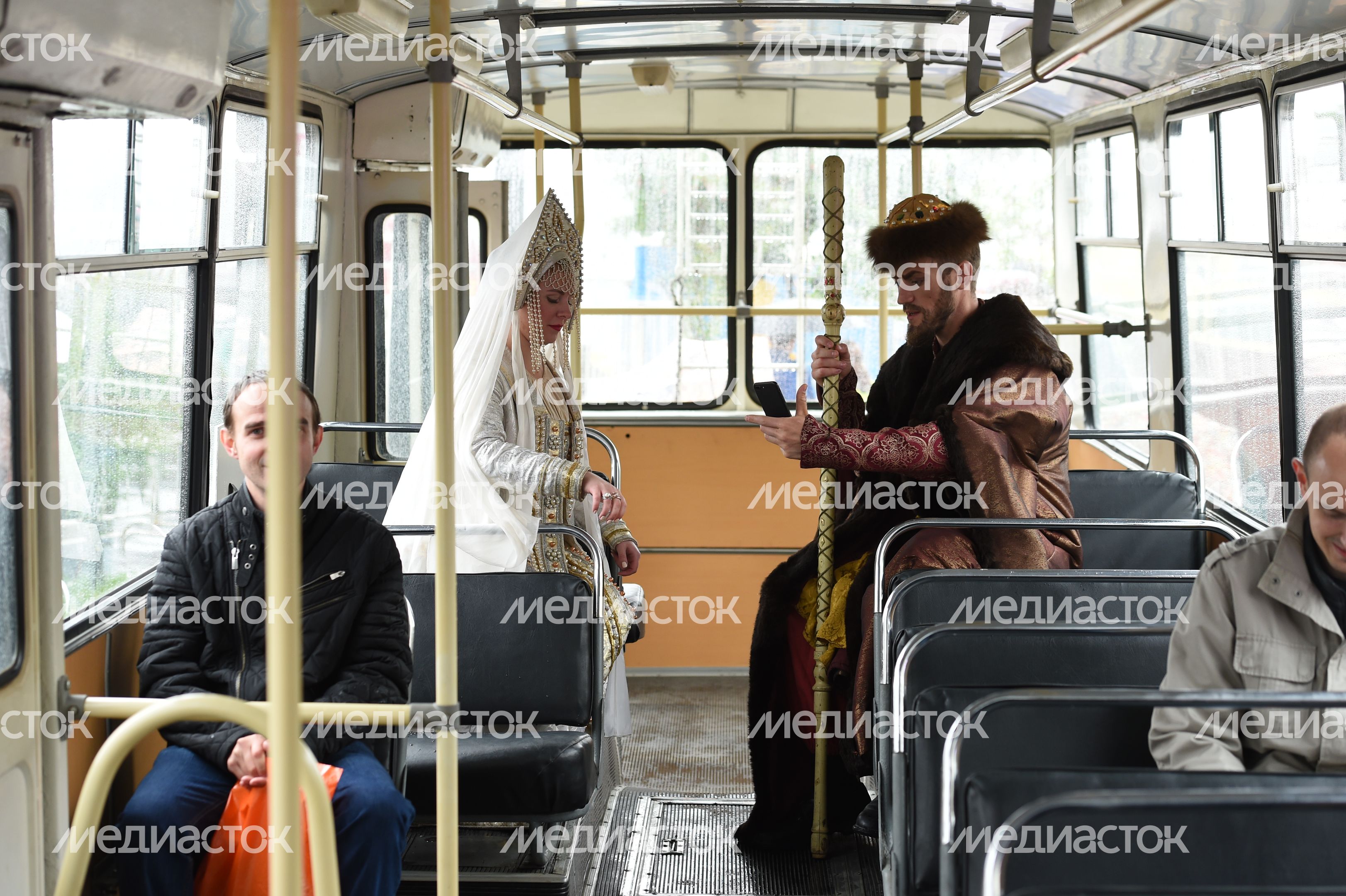 Выставка ретротехники ко Дню московского транспорта