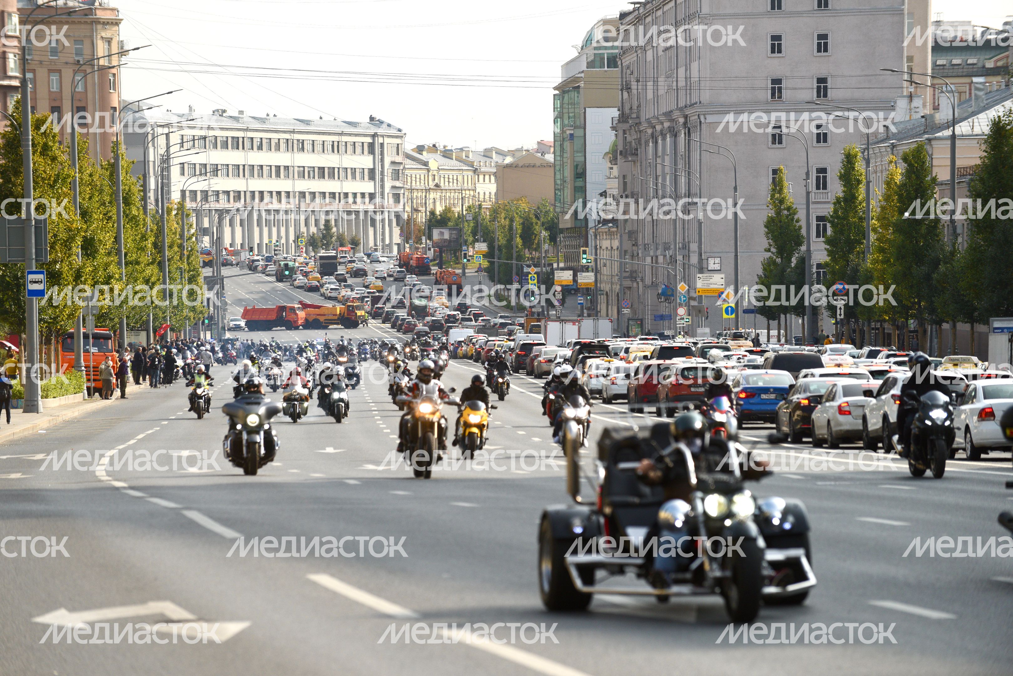 Осенний мотофестиваль в Москве Осенний мотофестиваль в Москве