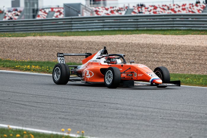 Гоночный уик-енд в Волоколамском округе на трассе Moscow Raceway