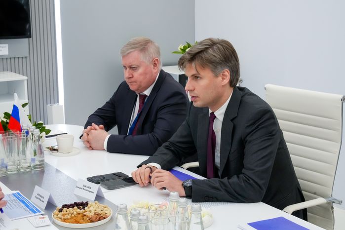 Губернатор Подмосковья и глава Роскосмоса обсудили вопросы сотрудничества