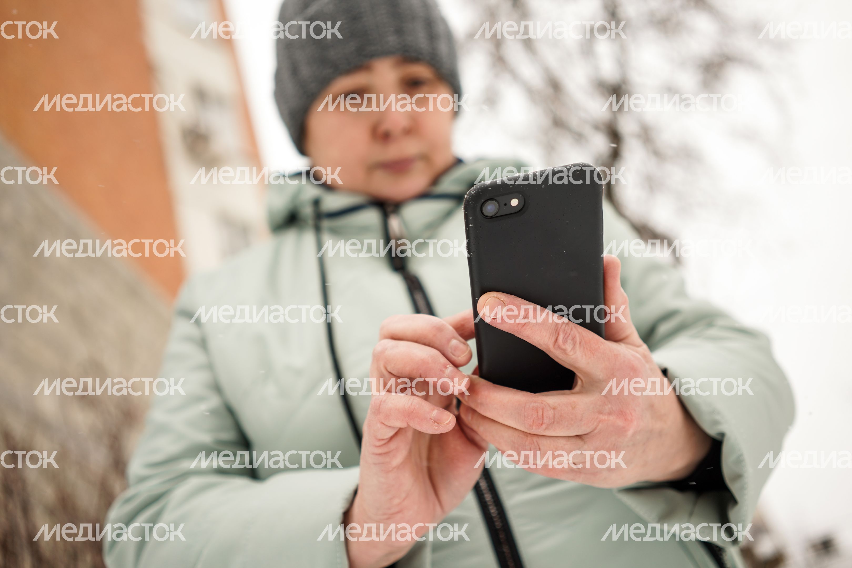 Мобильные телефоны