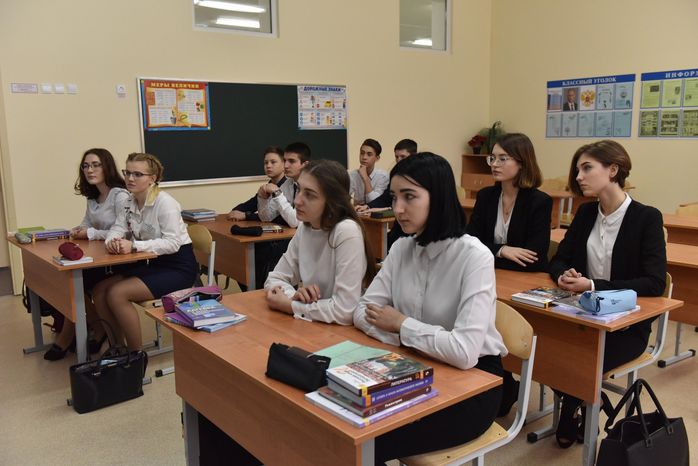 МОУ СОШ №35 г. Подольск. Первый день учебного процесса школе.