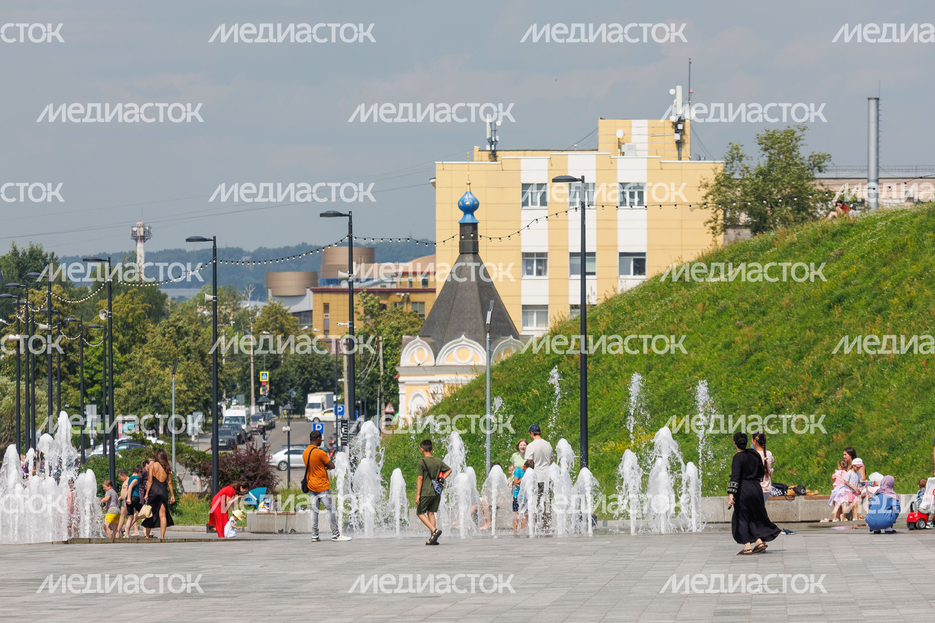 Фонтан на Советской площади в Дмитрове Фонтан на Советской площади в Дмитрове