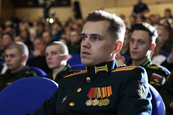Лауреатами премии "Мы рядом. Доброе дело" стали 70 человек