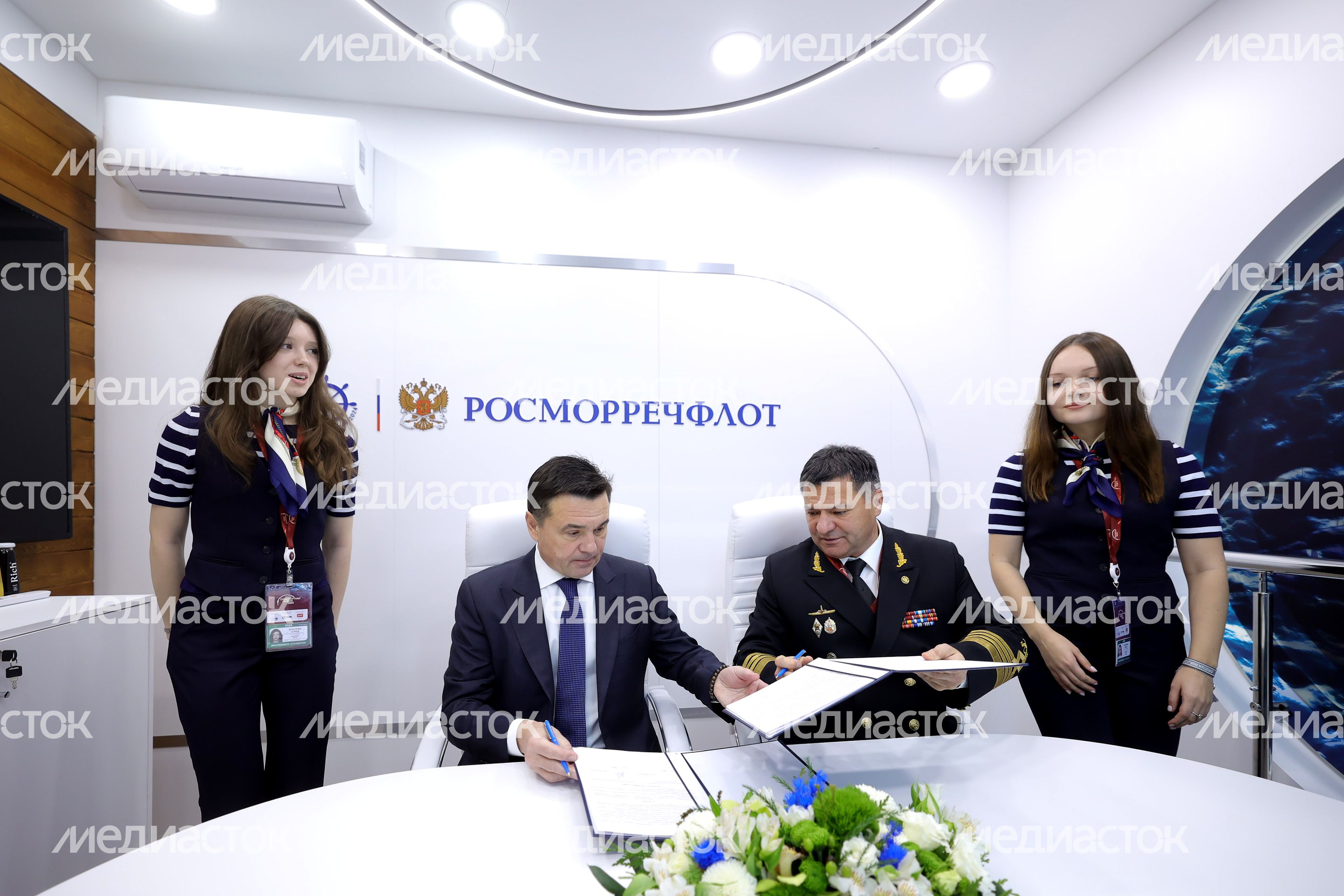 Губернатор Московской области и глава Росморречфлота подписали соглашение о сотрудничестве Губернатор Московской области и глава Росморречфлота подписали соглашение о сотрудничестве