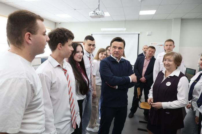 Андрей Воробьев проверил работу Орехово-Зуевского железнодорожного техникума