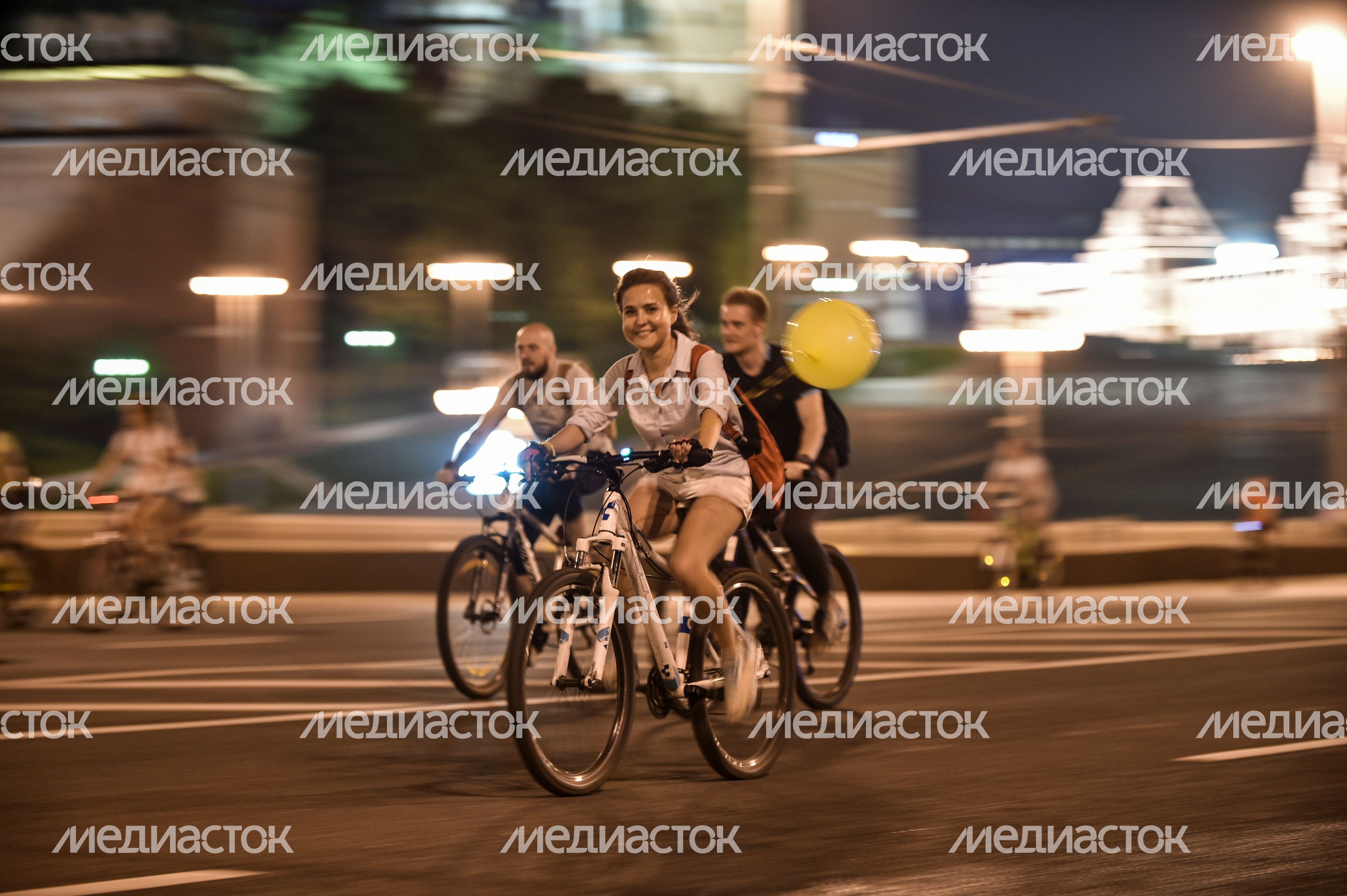 Второй ночной велопарад в Москве