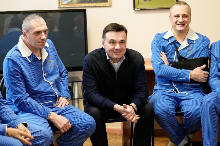 Андрей Воробьев навестил бойцов в военном госпитале под Солнечногорском