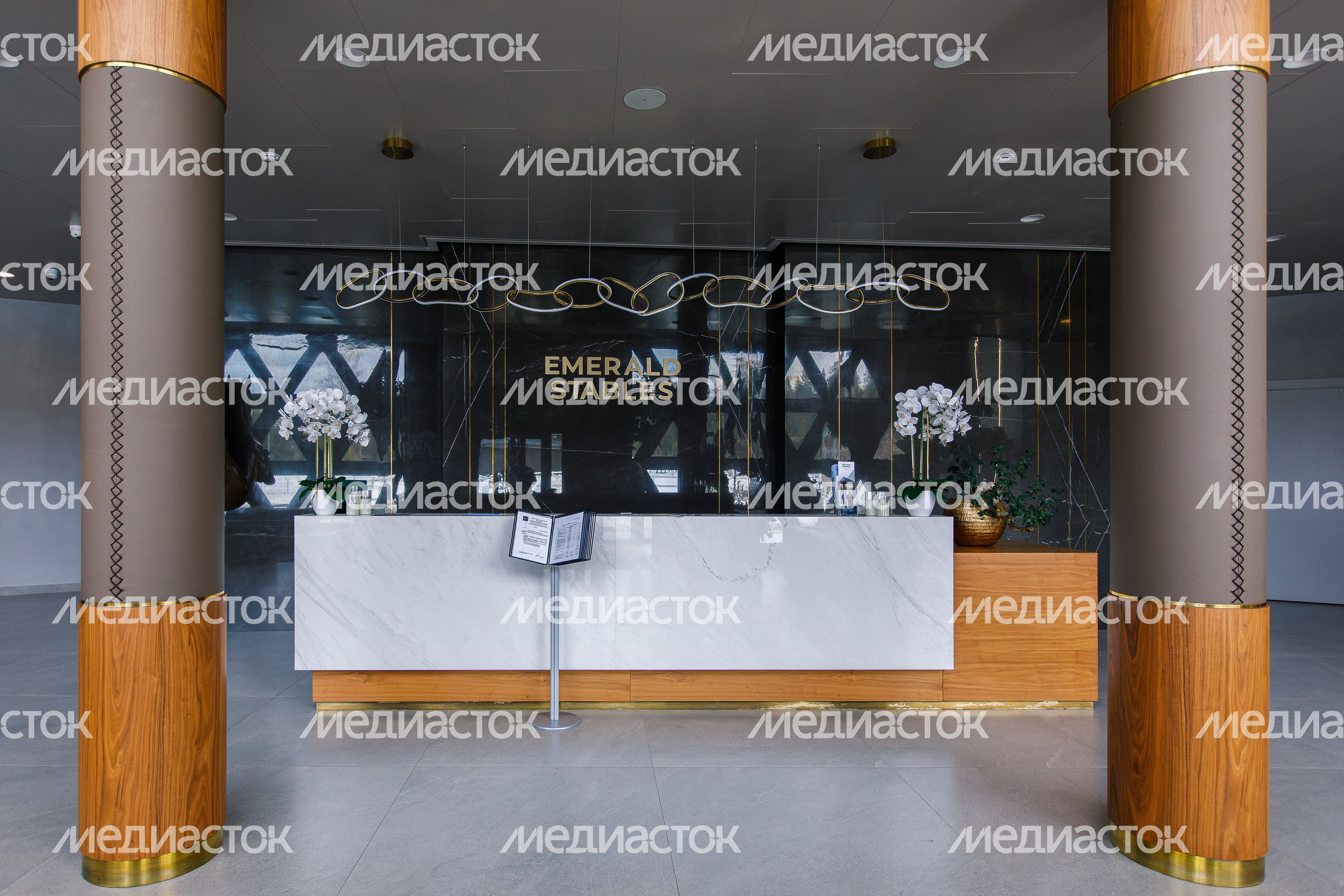 Конноспортивный комплекс Emerald Stables в Клину