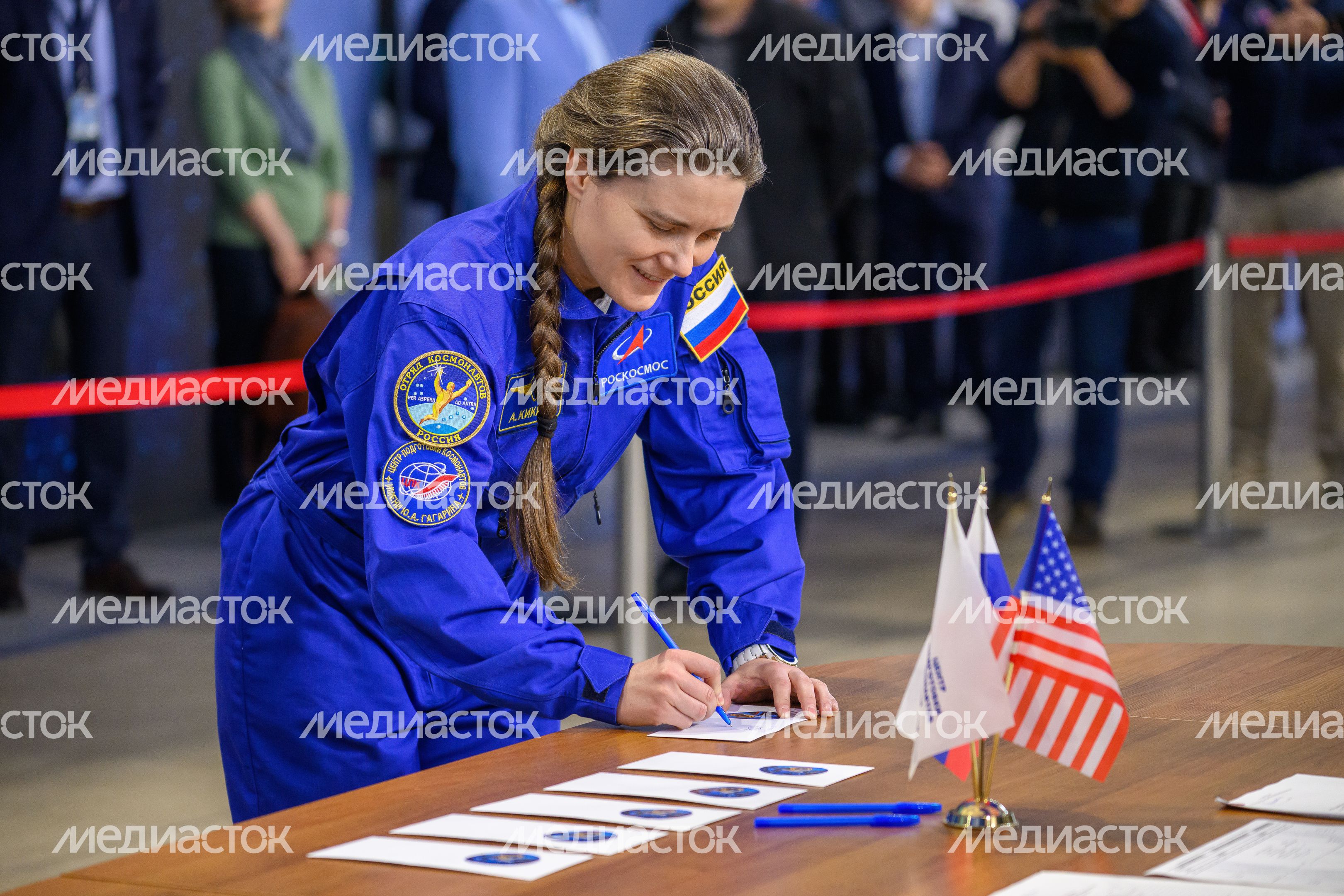 Член основного экипажа космонавтов МКС-75 Анна Кикина на комплексной тренировке в Звездном городке