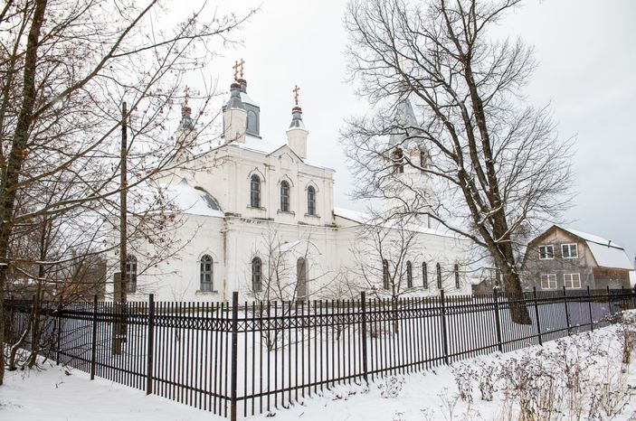 Иоанно-Предтеченский храм в селе Раменье