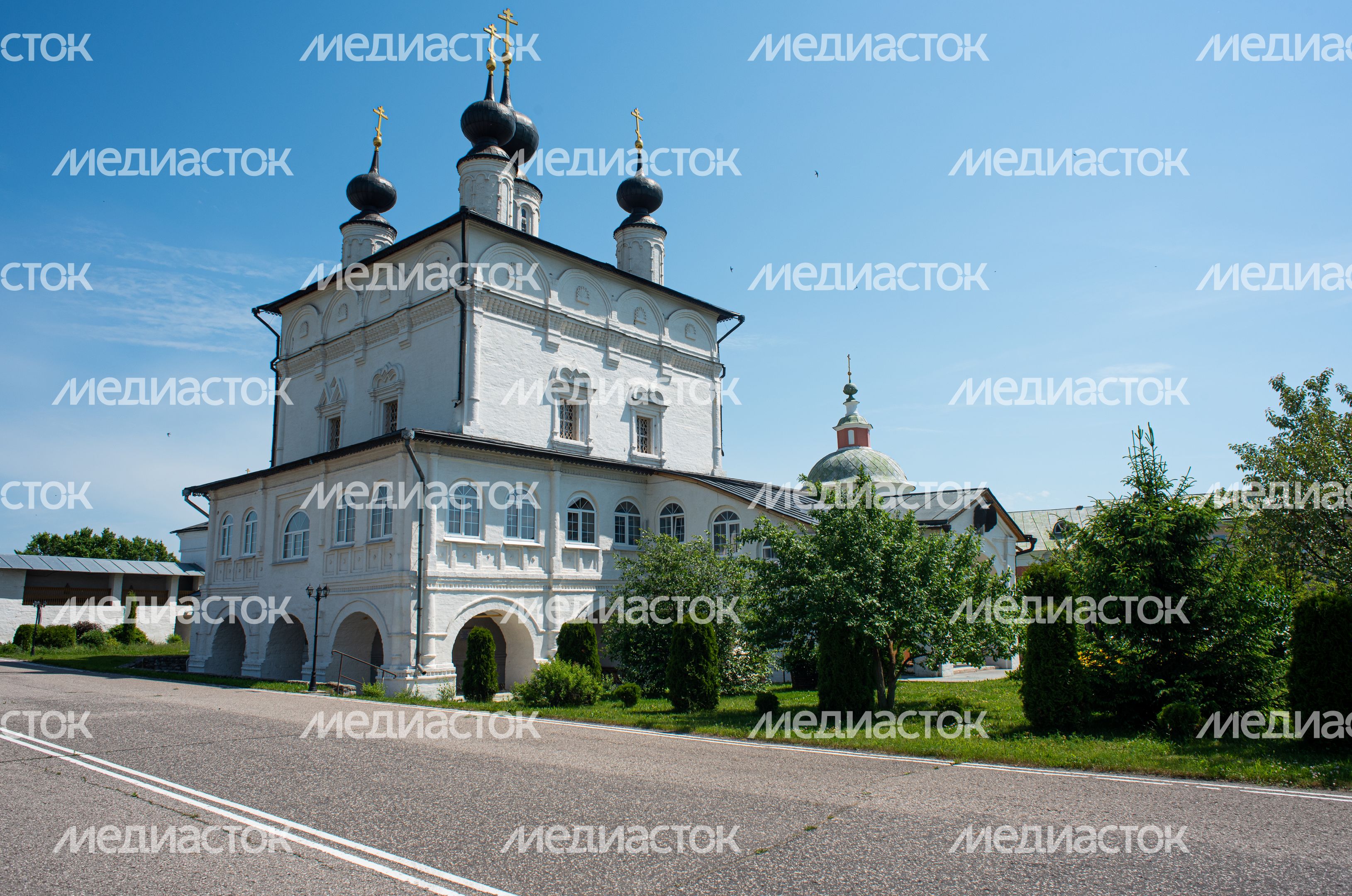 Белопесоцкий монастырь