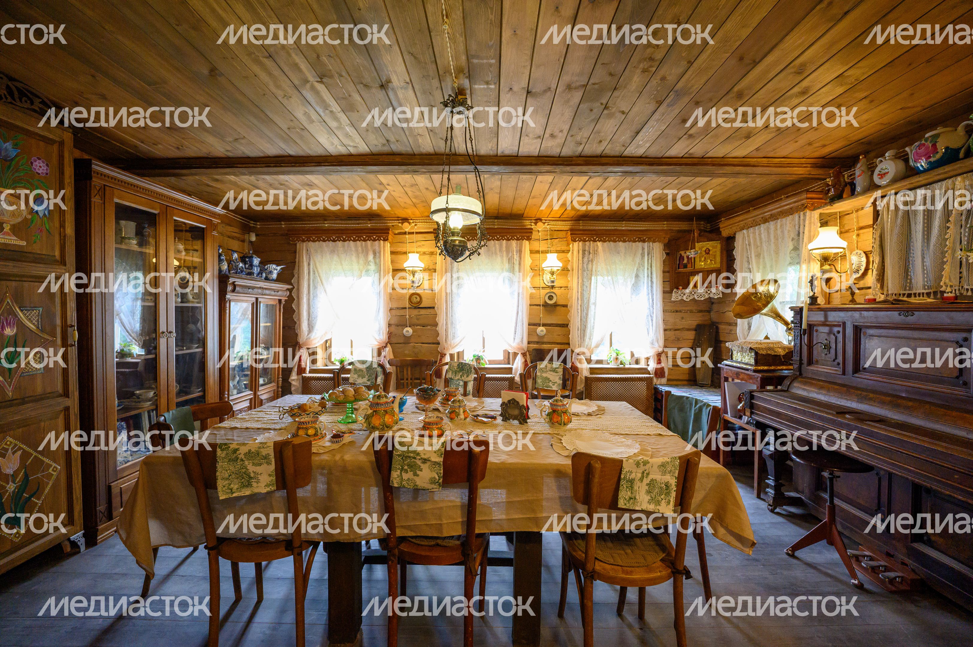 История промысла росписи фарфора в стиле гжель в музее-мастерской «Артель» в деревне Турыгино Раменского округа