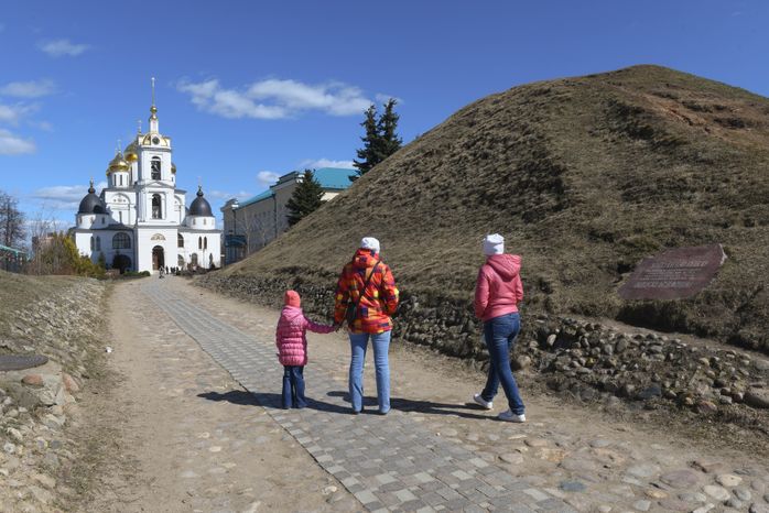 Дмитровский кремль, 2 часть