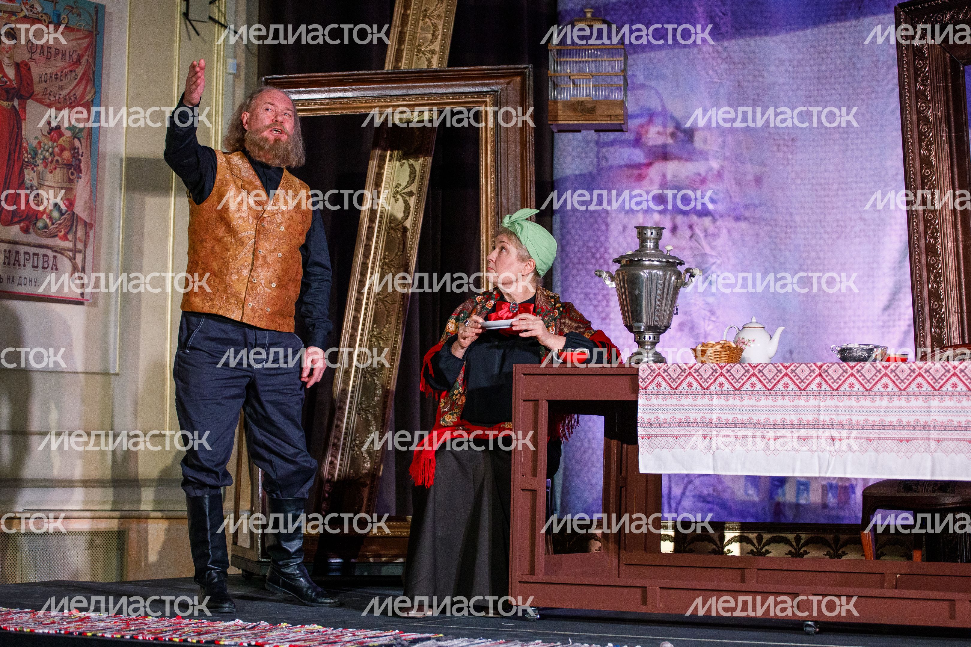 Москва. МГТ «Семейная картина»