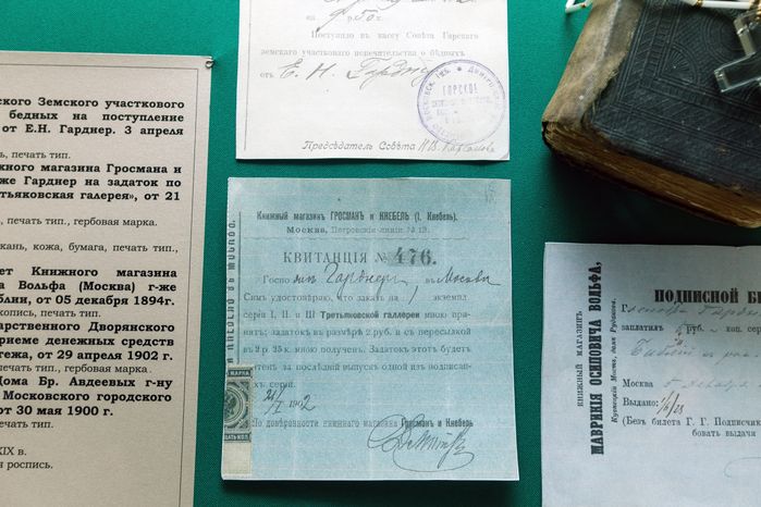Выставка «Две фарфоровые империи» в Музее-заповеднике «Дмитровский кремль»