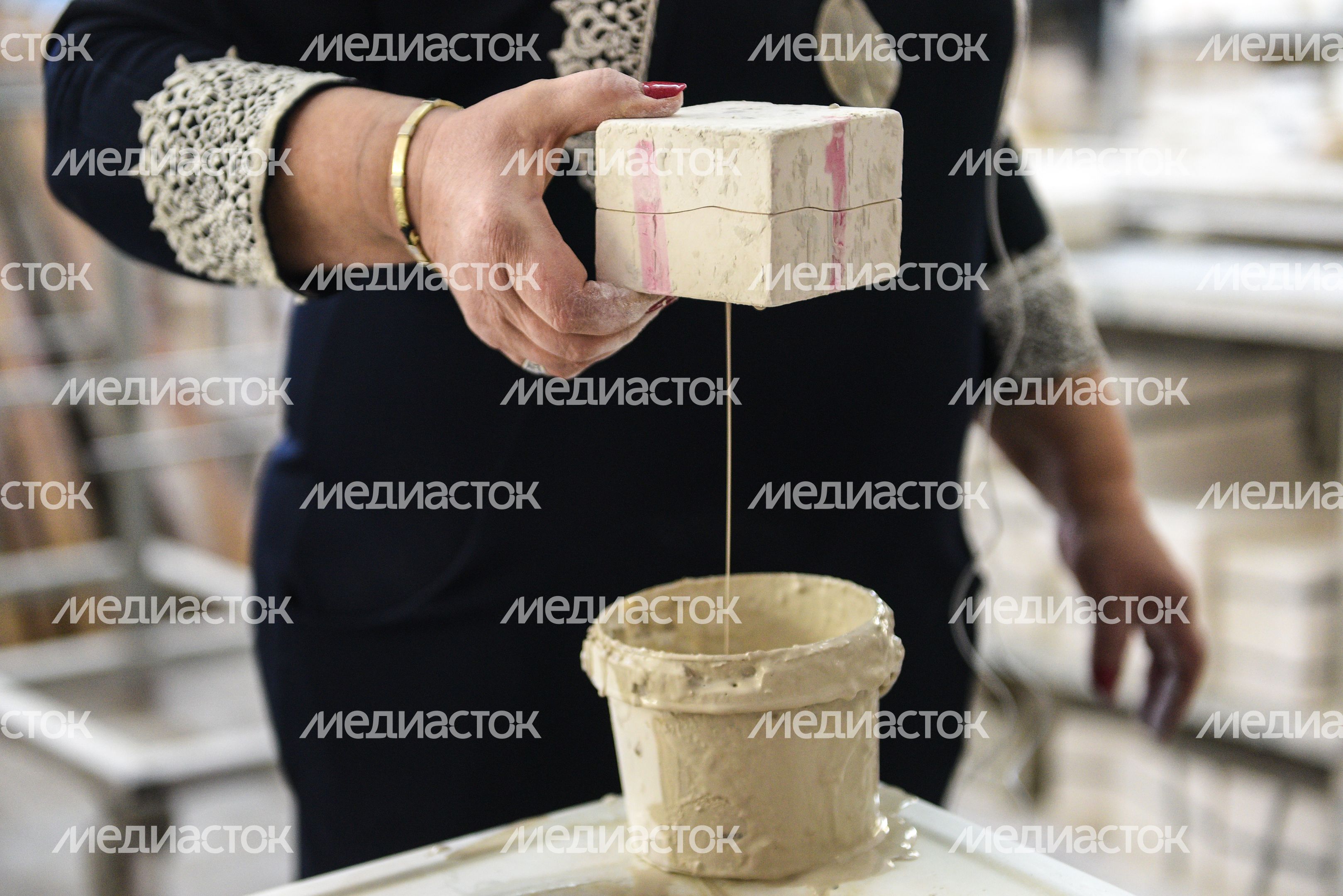 Гжельский фарфоровый завод