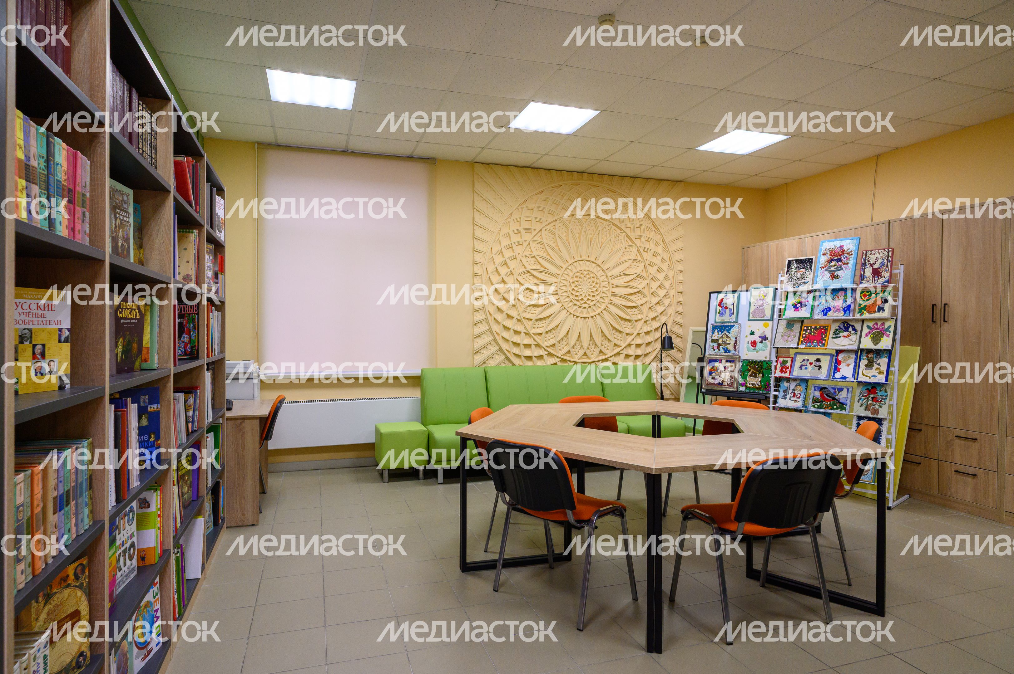 Зал для мероприятий в Центральной библиотеке имени А.С. Пушкина после капремонта в Ногинске Богородского округа