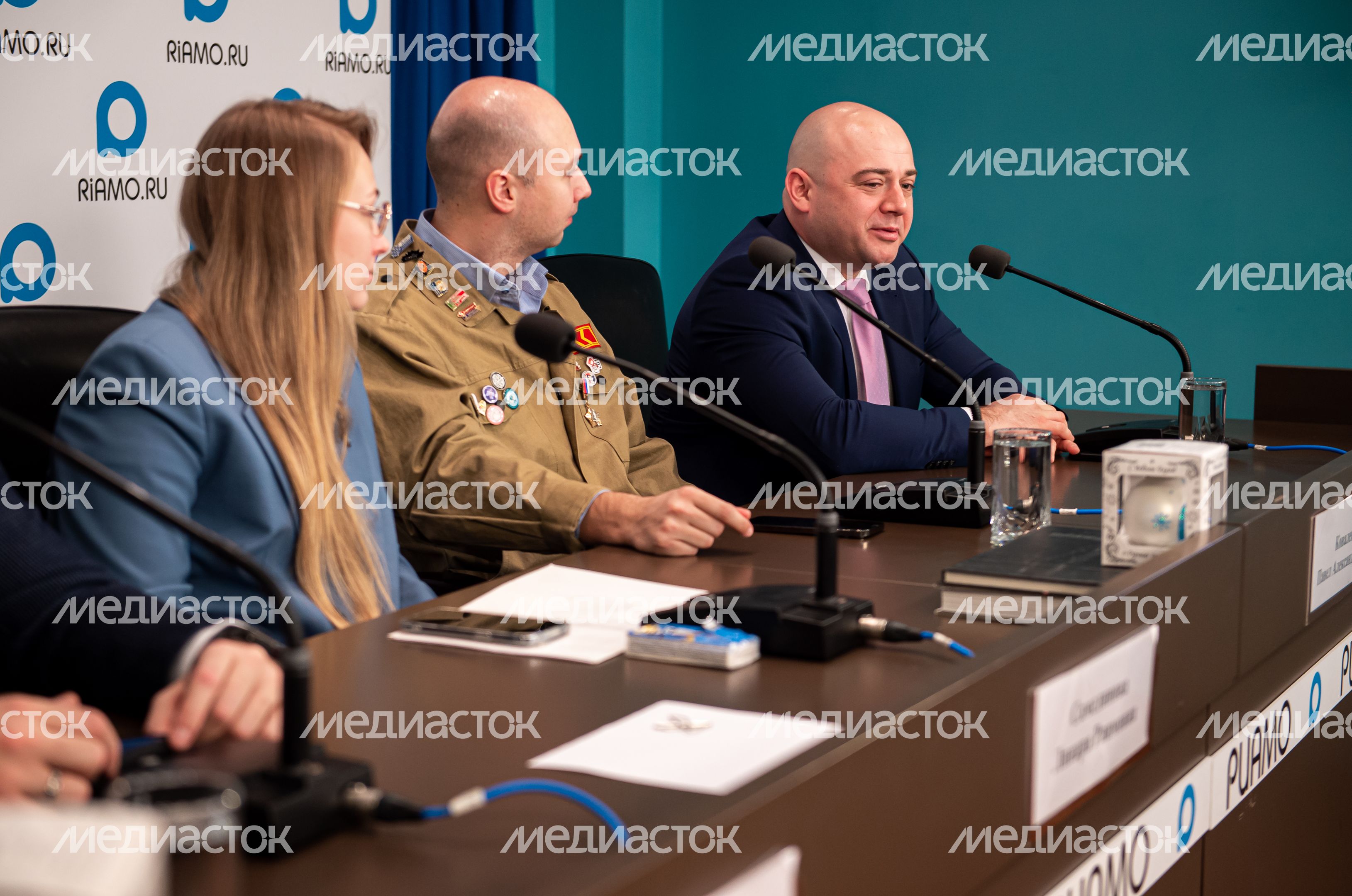 Пресс-конференция по организации «Добрых комнат» в Подмосковье Пресс-конференция по организации «Добрых комнат» в Подмосковье