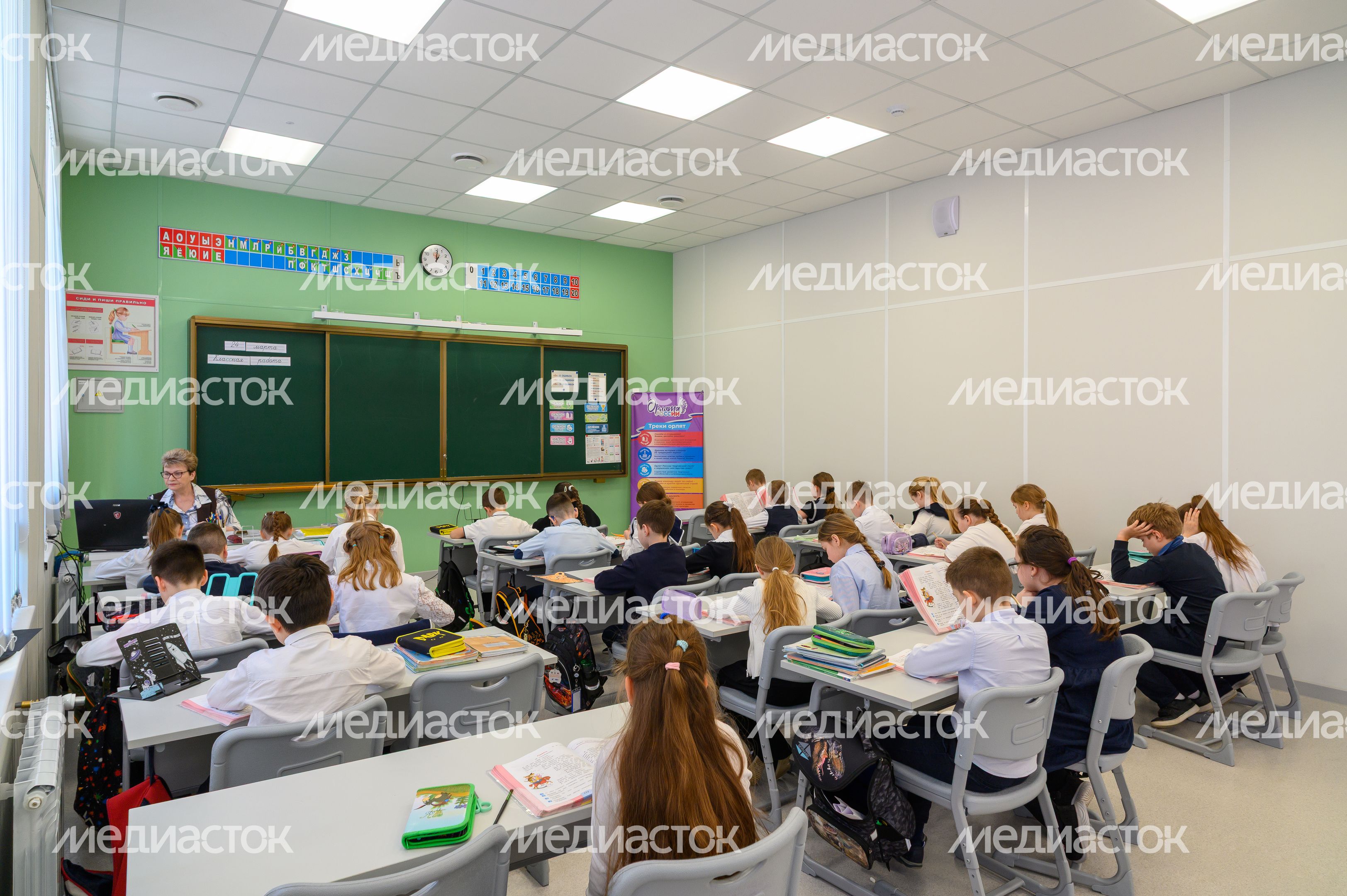 Учебный класс средней школы №14 после капитального ремонта в Коломне Учебный класс средней школы №14 после капитального ремонта в Коломне